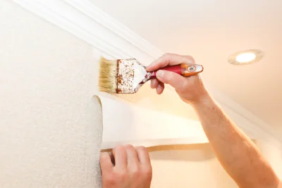 Pose de papier peint à Verdelot — revêtements muraux et toiles de verre